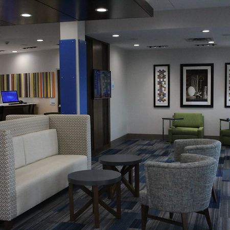 Holiday Inn Express & Suites - Milledgeville, An Ihg Hotel Exterior photo